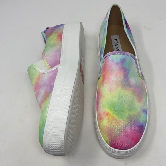 STEVE MADDEN Toshe Tie Dye Platform Sneakers - Picture 3 of 8